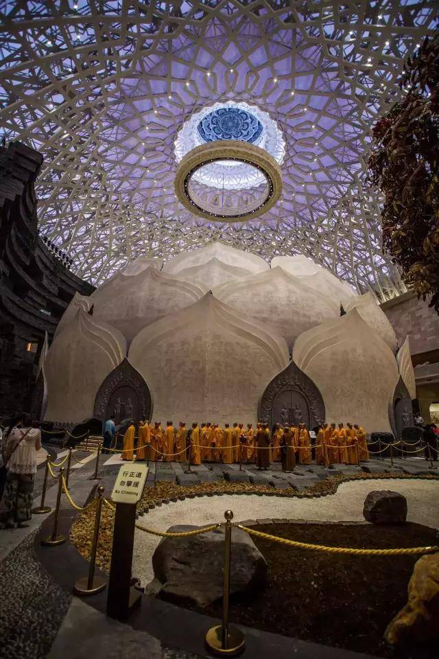 40亿打造的佛顶宫