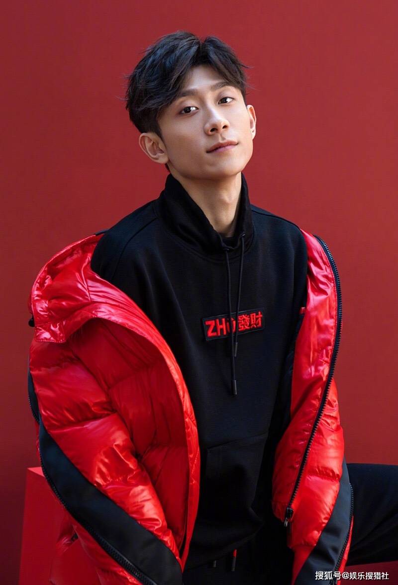 张一山霸气回应:我懂得尊重人!