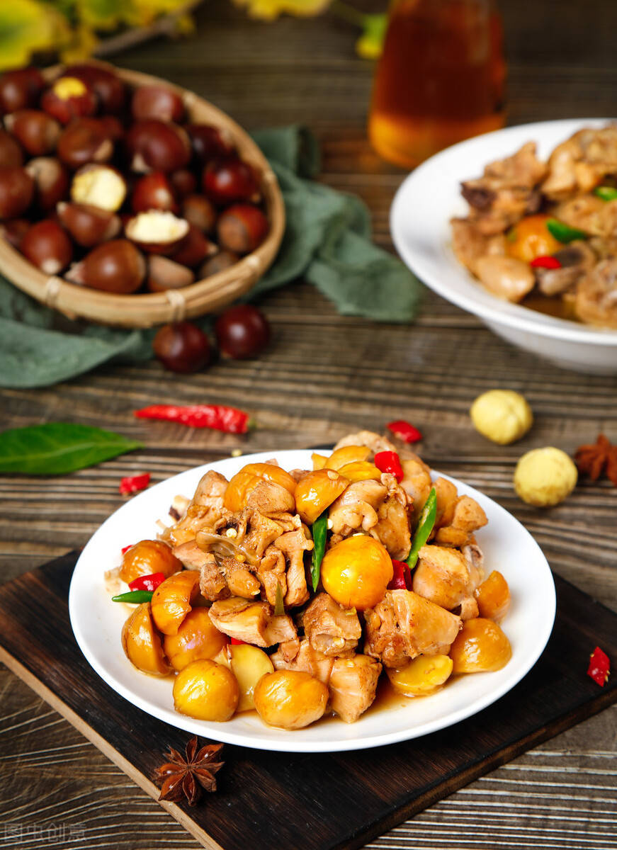 原创香菇栗子炖鸡营养丰富的家常菜香甜入味吃过就难忘的美食