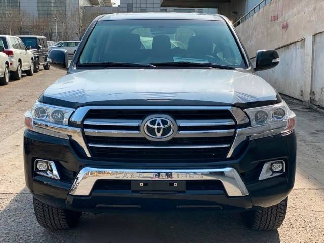 丰田酷路泽5700vxs限量版 v8陆巡suv热降