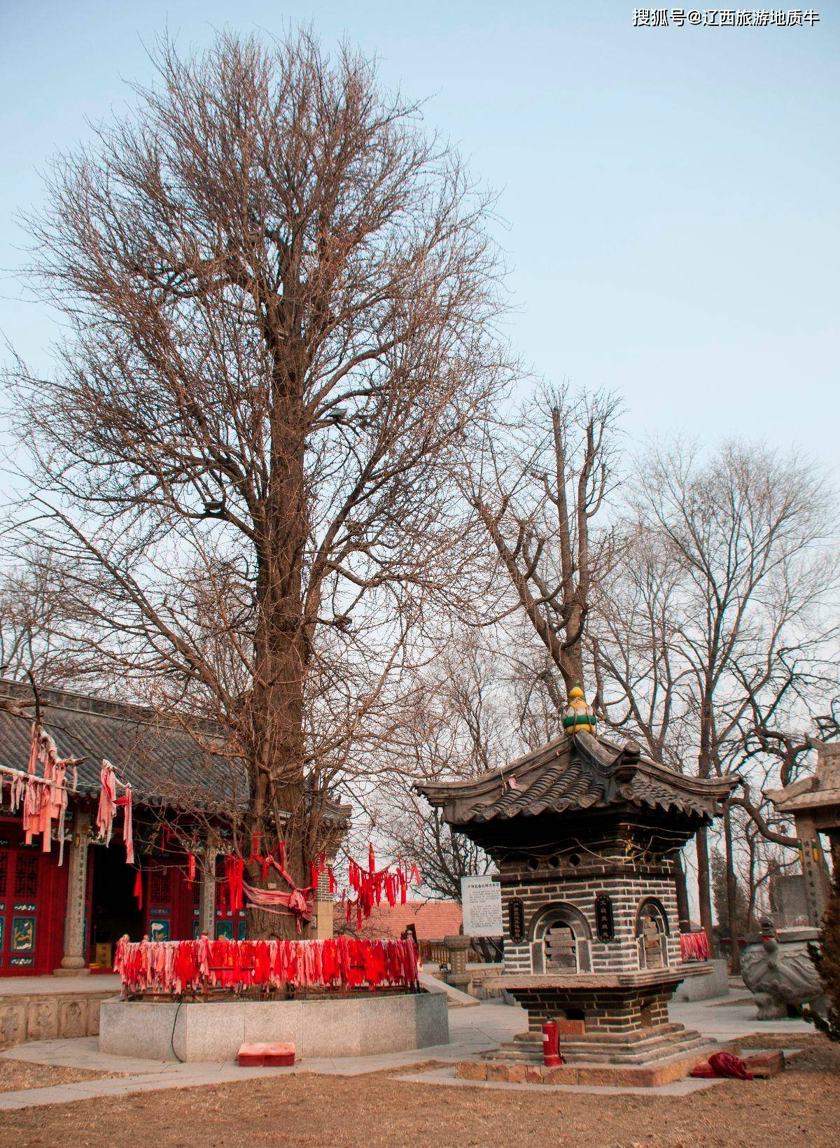 辽宁也有太行山大连金州永清寺古银杏和神仙洞护荫的百年名寺