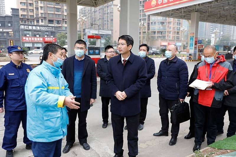 四川高坪:主要领导"带队出征""两路出击"督查安全工作