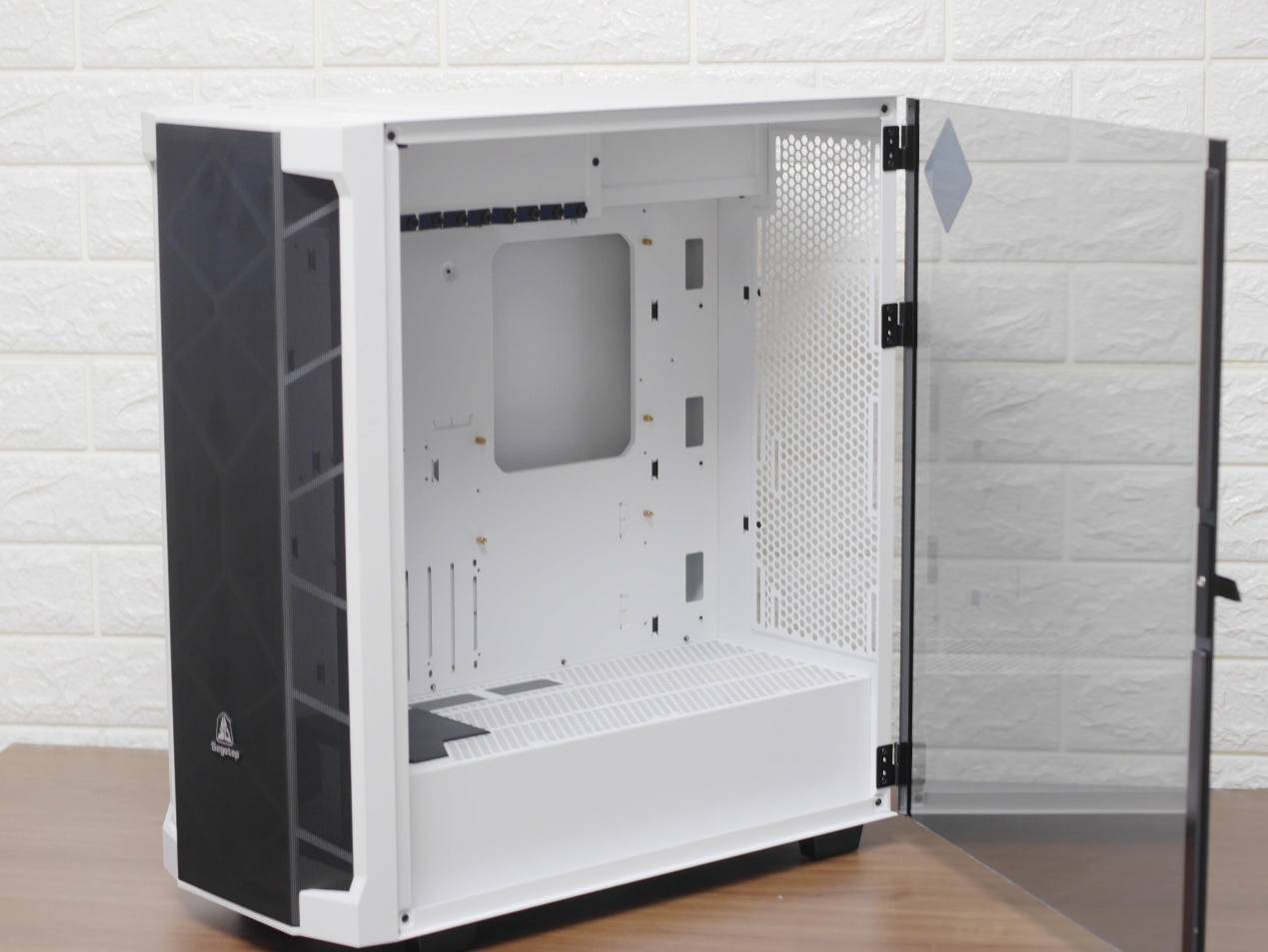 显卡的落地窗?细数鑫谷开元t1全塔机箱的几项新改变