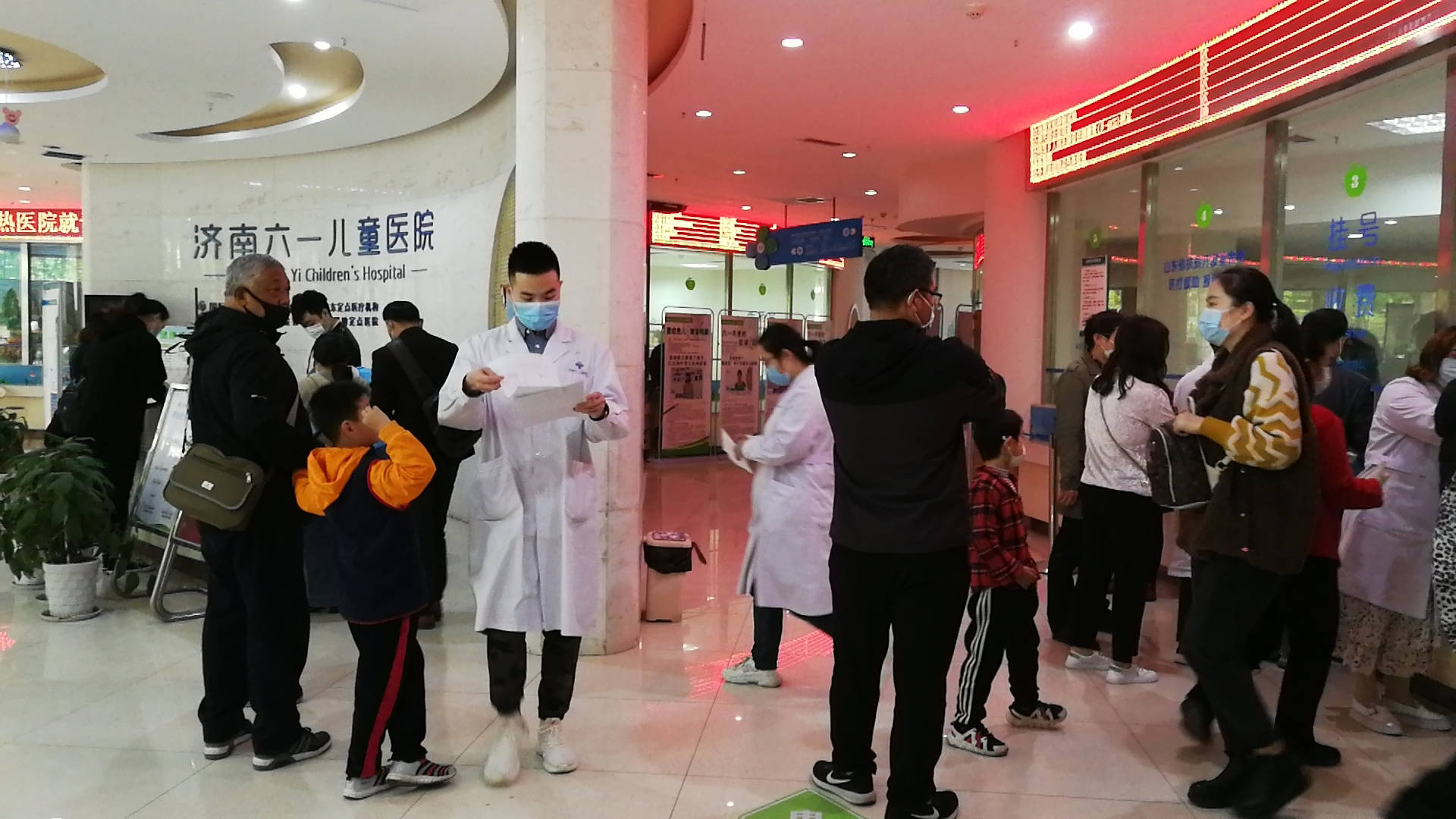 包含中国人民解放军第425医院医院代诊票贩子挂号，一条龙快速就医的词条