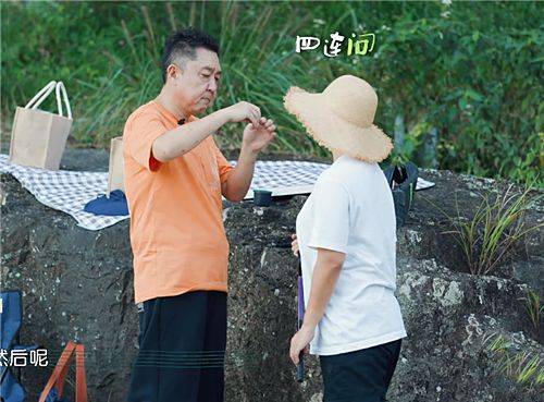 于谦的"李宁鞋"成爆款,价格不到400元,网友:打脸半个娱乐圈!_节目