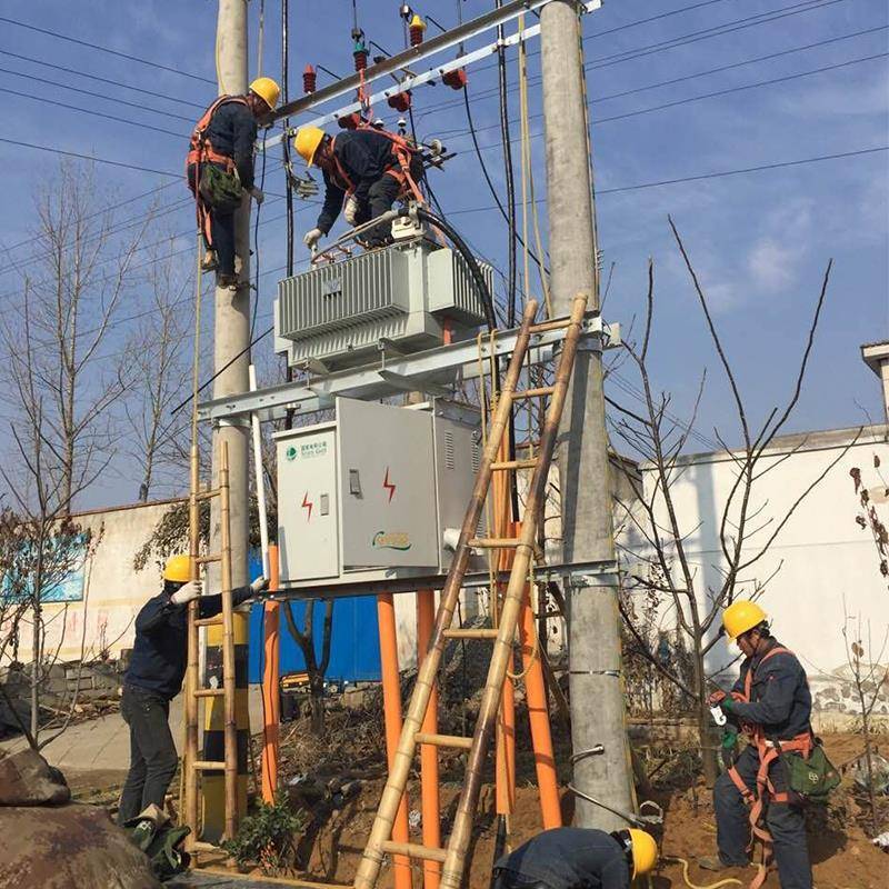 有杆上安裝但容量不應超過315kva;農村安裝變壓器距地面不小於2.