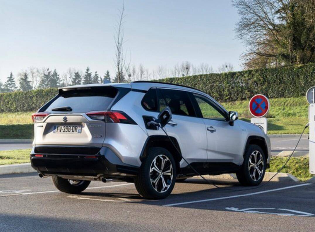 铃木全新across官图亮相,造型与丰田rav4高度一致