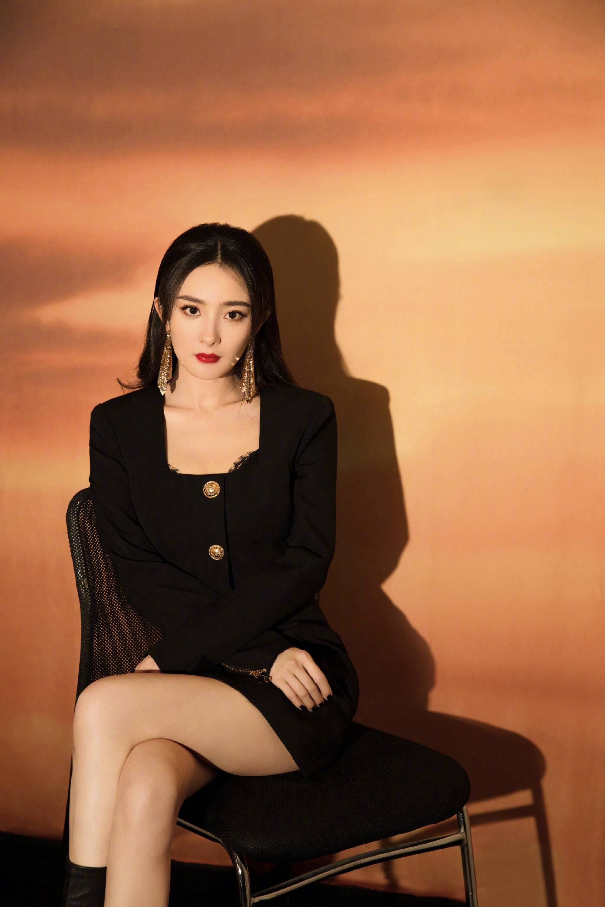 杨幂:角色是底气,演技是实力,幂姐新剧《斛珠夫人》暑期来袭!