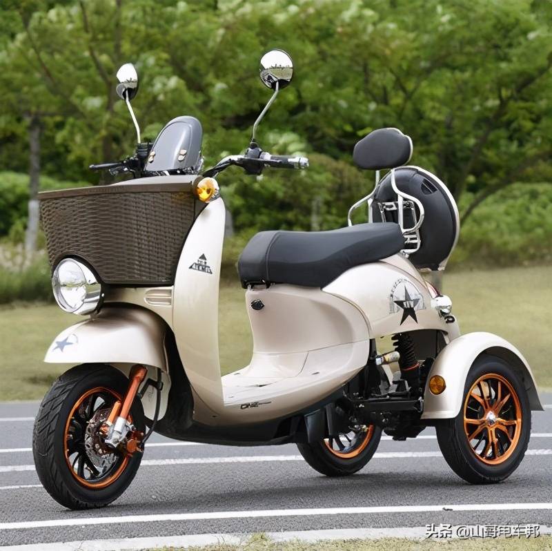 电动车限载重接送孩子不方便接娃神器来了你会选择这种车吗