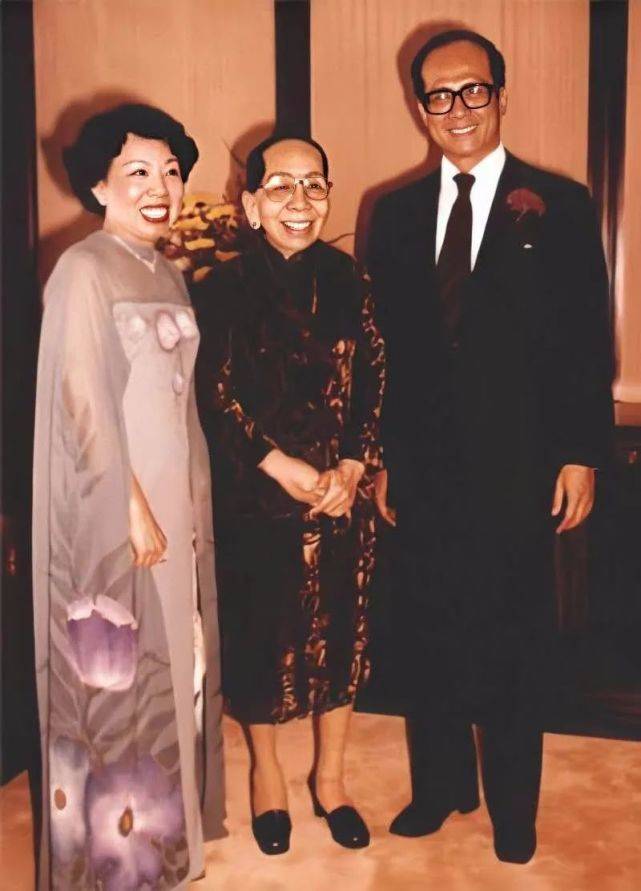 原创庄月明去世30年李嘉诚年年元旦坚持祭拜这女人到底有何魅力