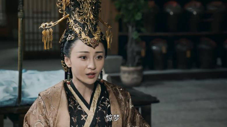 叶甄从元武口中得知梁惊梦还活着,他就是丁宁,叶