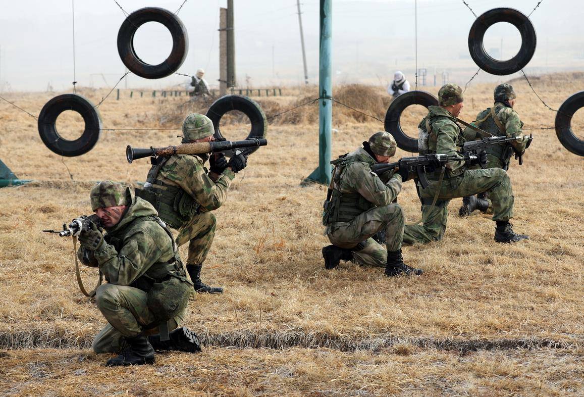俄罗斯军人训练图片
