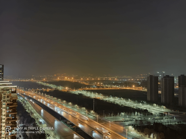 千元机的影像典范属于小米机型realmev15用拍摄样张说话