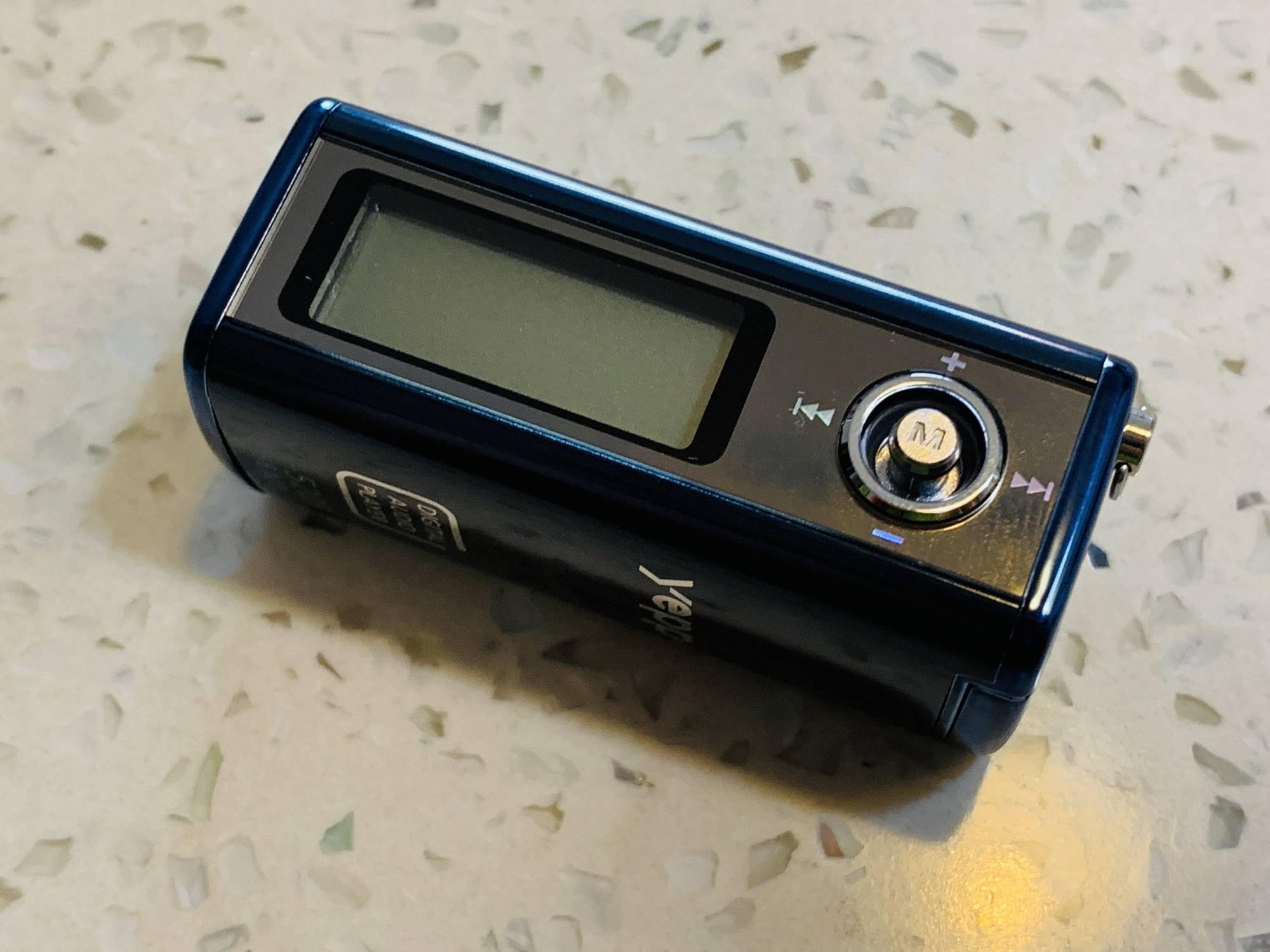 原创认识它的人都生小孩了吧,一代神机三星yp-520s拆机流水账