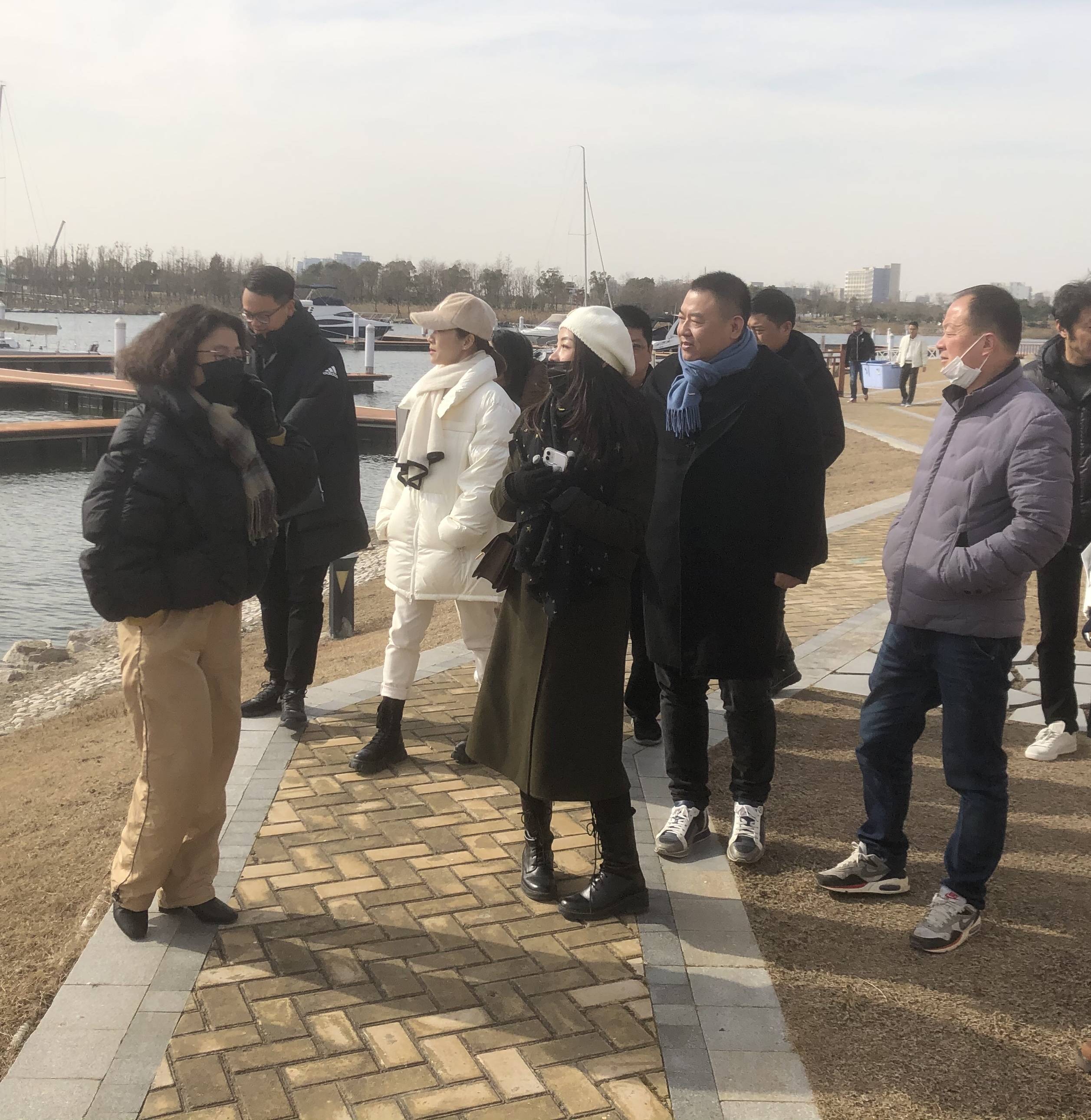 黄山区政府领导一行实地考察堃航体育