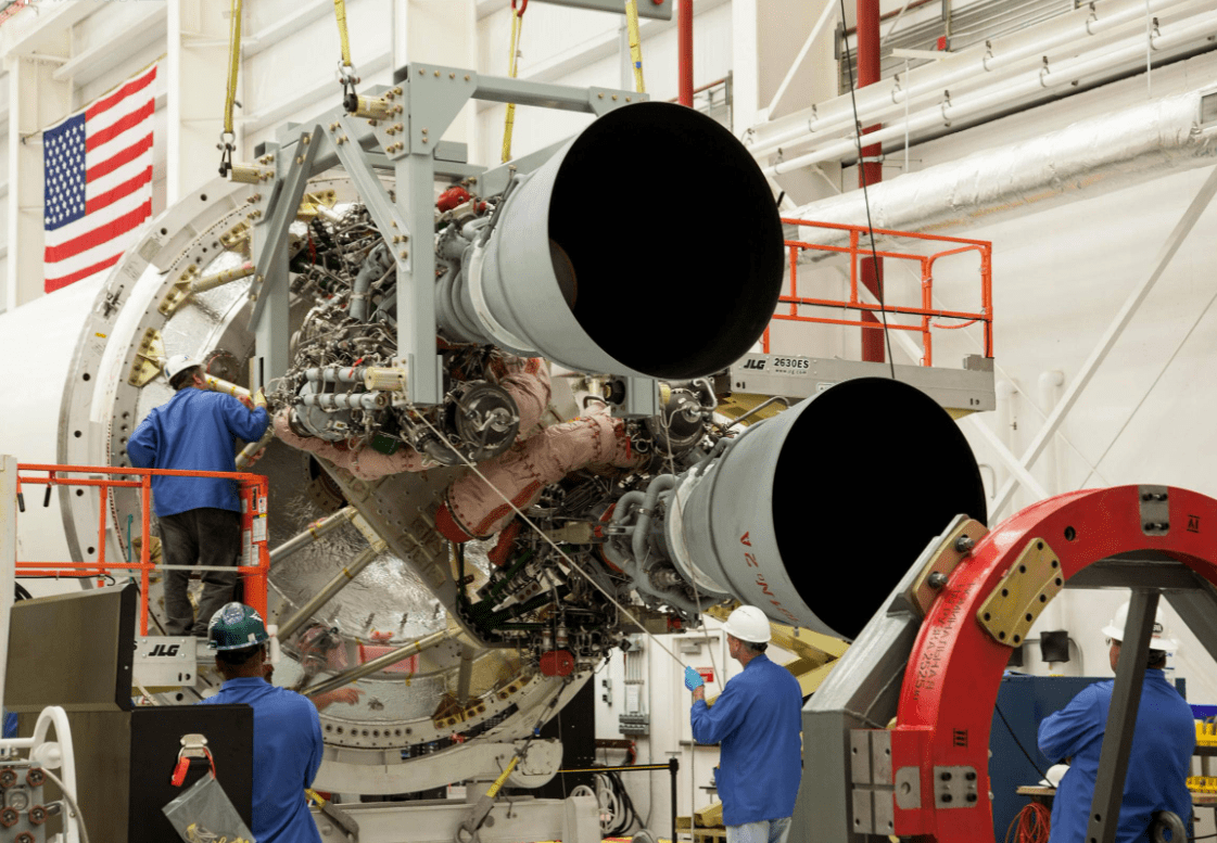yf135火箭发动机图片