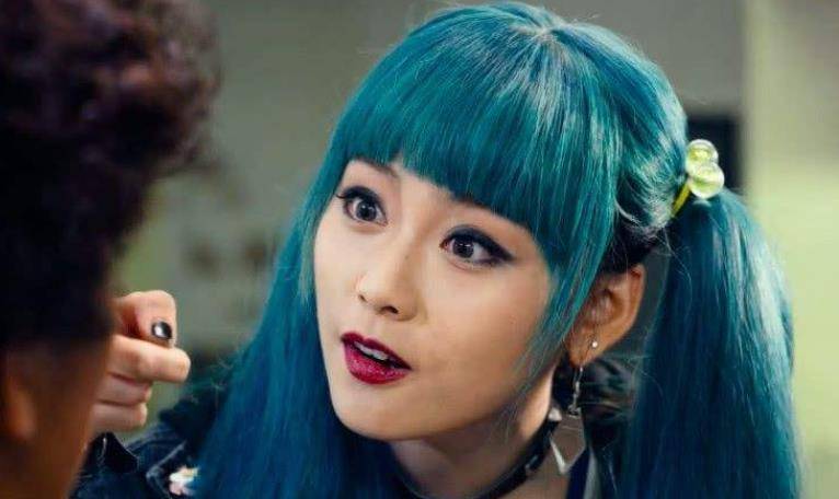 原创还记得唐人街探案的"kiko"吗?如今一头黑发,美到窒息