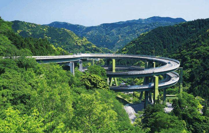 日本最美死亡公路,限速30却无人敢超速,一不小心就被甩飞_设计