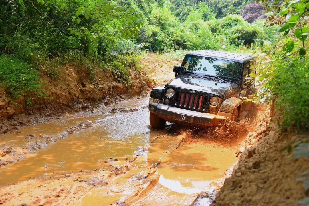 牧马人安装vt机械增压带猫叫59秒破百