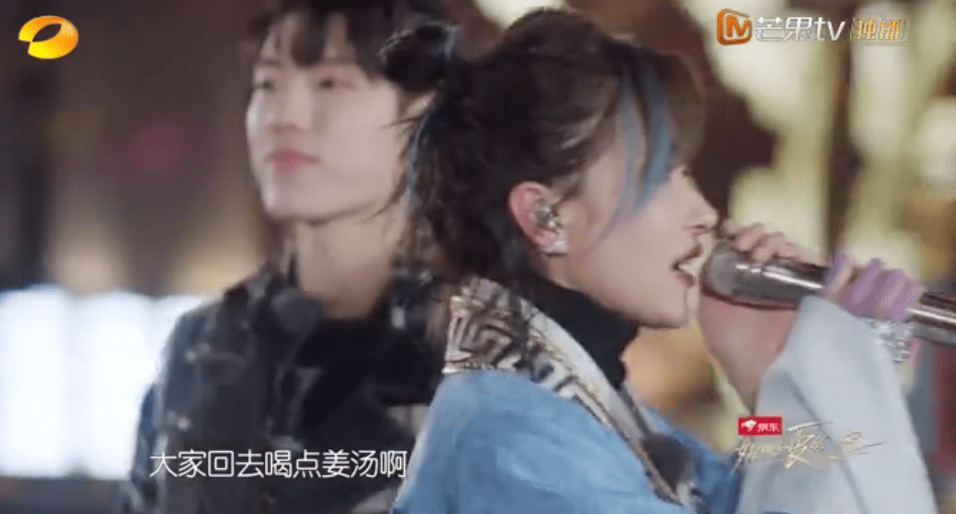 为什么那么多人喜欢万茜 6a6bd9e98b264b43a455542fb3efd3f2.png