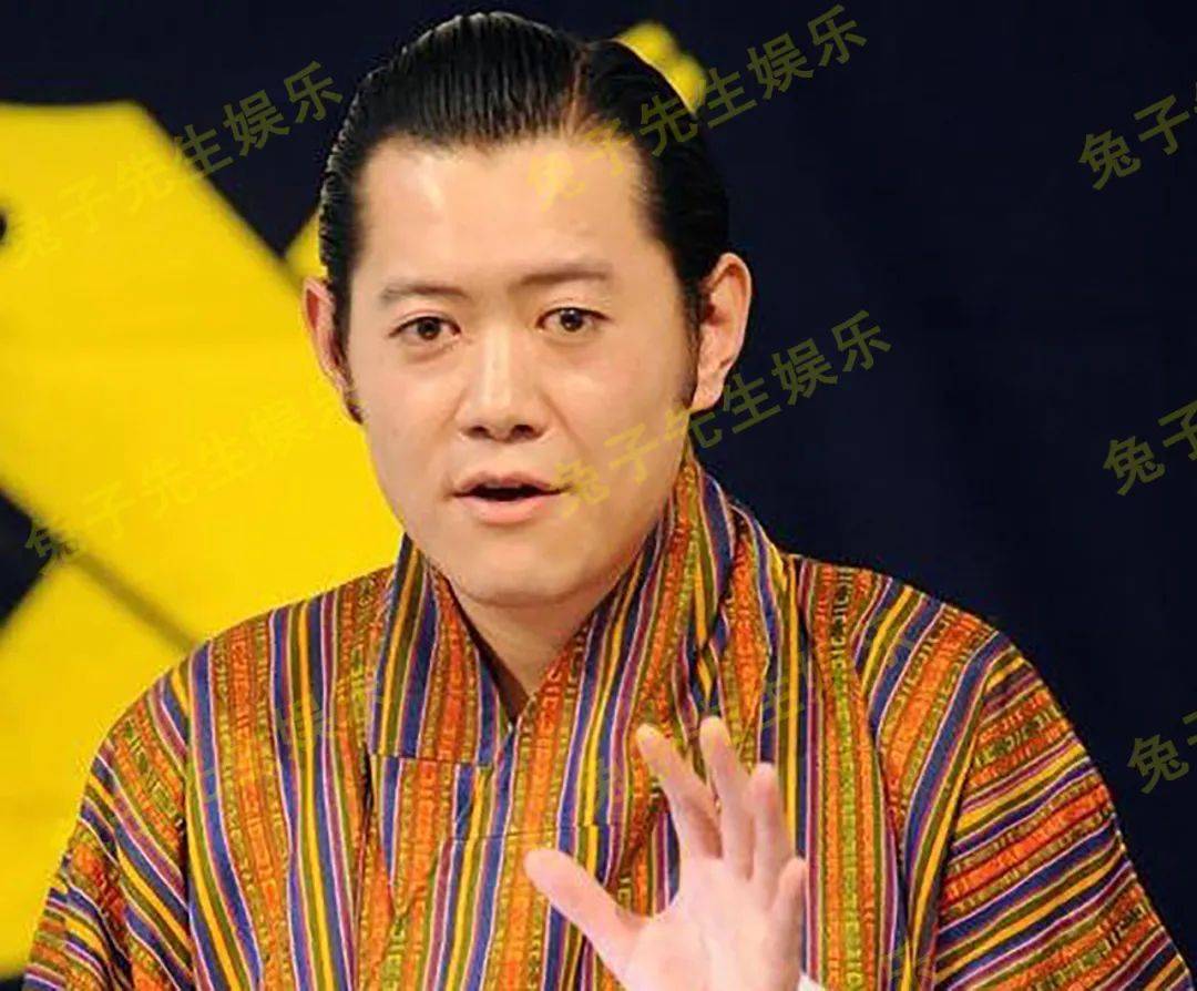 和国王恢复了往日情谊,表情淡然心滚烫_旺楚克