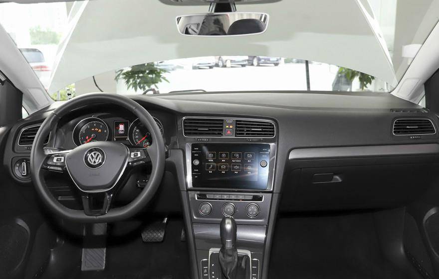 87de18b3ebe340d5998fadd52641360b.jpeg