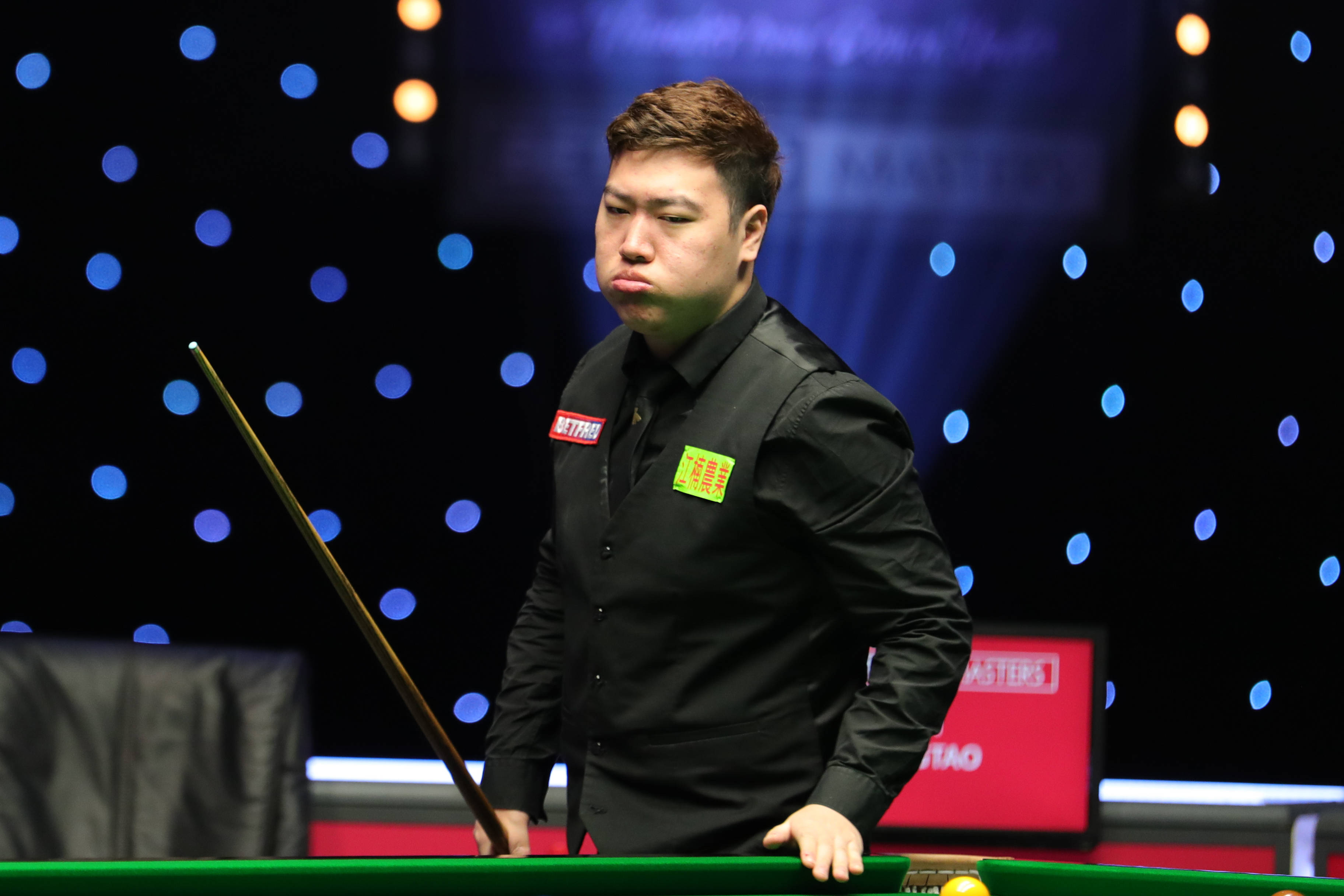 大师赛颜丙涛65绝杀宾汉姆三大赛决赛首位00后