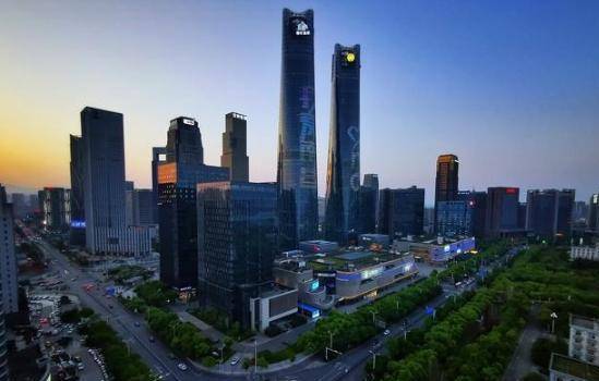南昌耗费300亿，打造高达375米建筑，将成为江西的第一高楼
