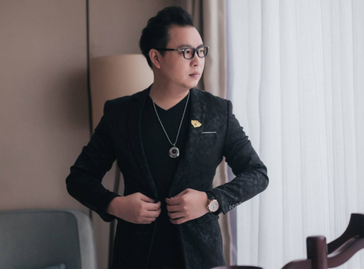 陈晓杰粤语励志歌曲《走过十年》发行首日畅销冠军