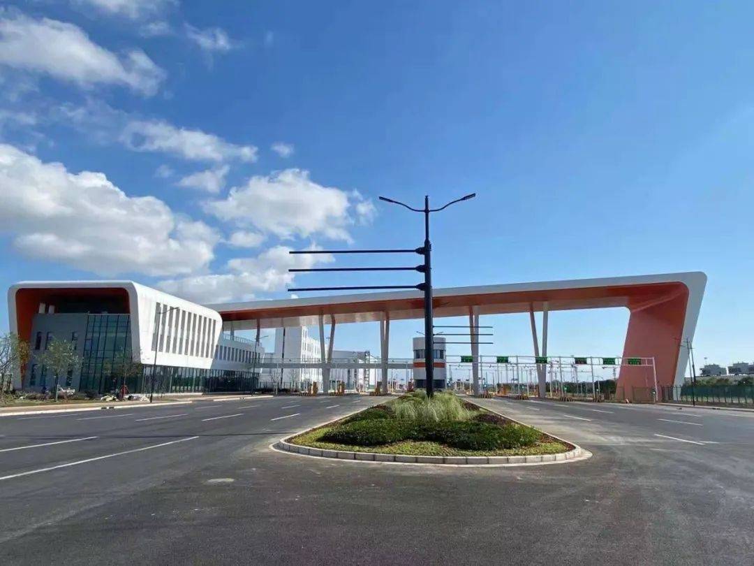 洋山特殊综合保税区实现全域封关验收_商飞