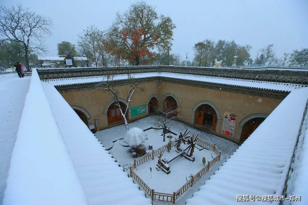 陕州地坑院岁末年初,等雪也等你