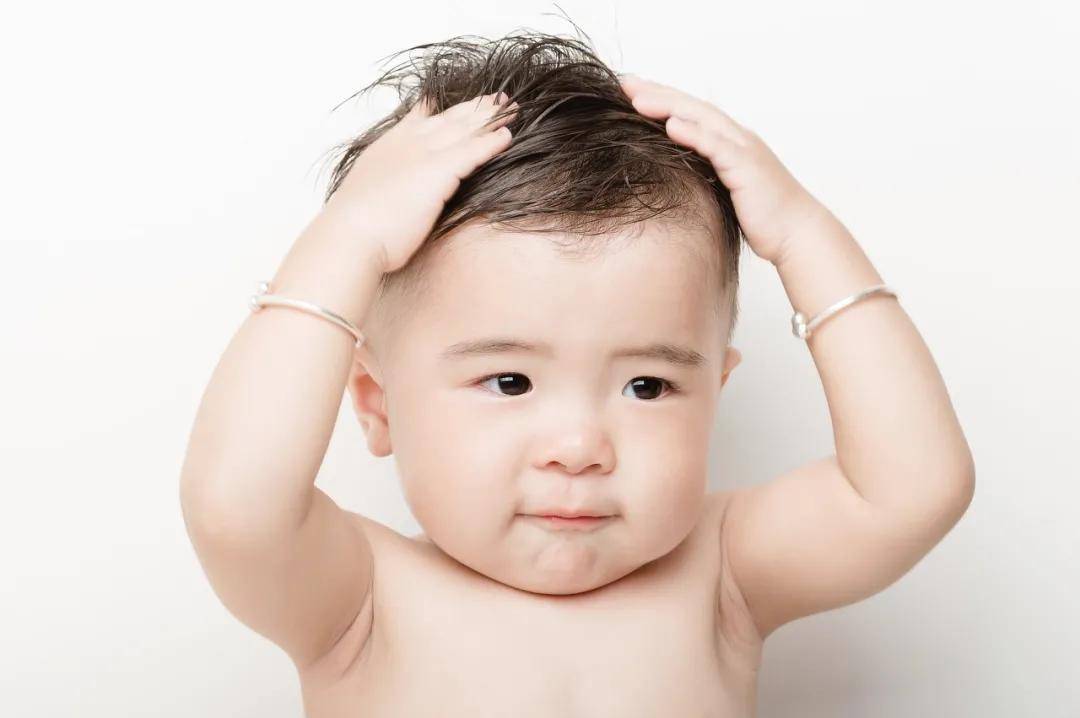 小屁孩,你的怪举动还能再多点吗?【悦宝园分享】