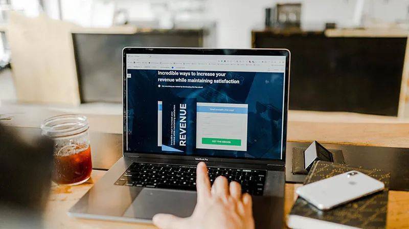 互联网的双面属性_https://www.jinrisc.com_SEO优化_第1张