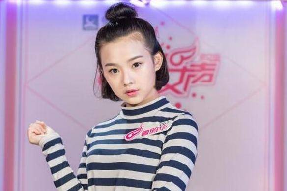 原创山海情中的95后女演员一位超女出道一位是闫妮的女儿