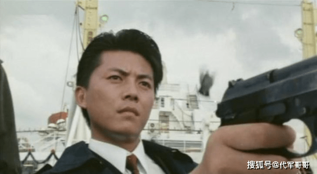 他生于演艺世家,被称为最帅反派,42岁患癌症英年早逝让人惋惜_王霄