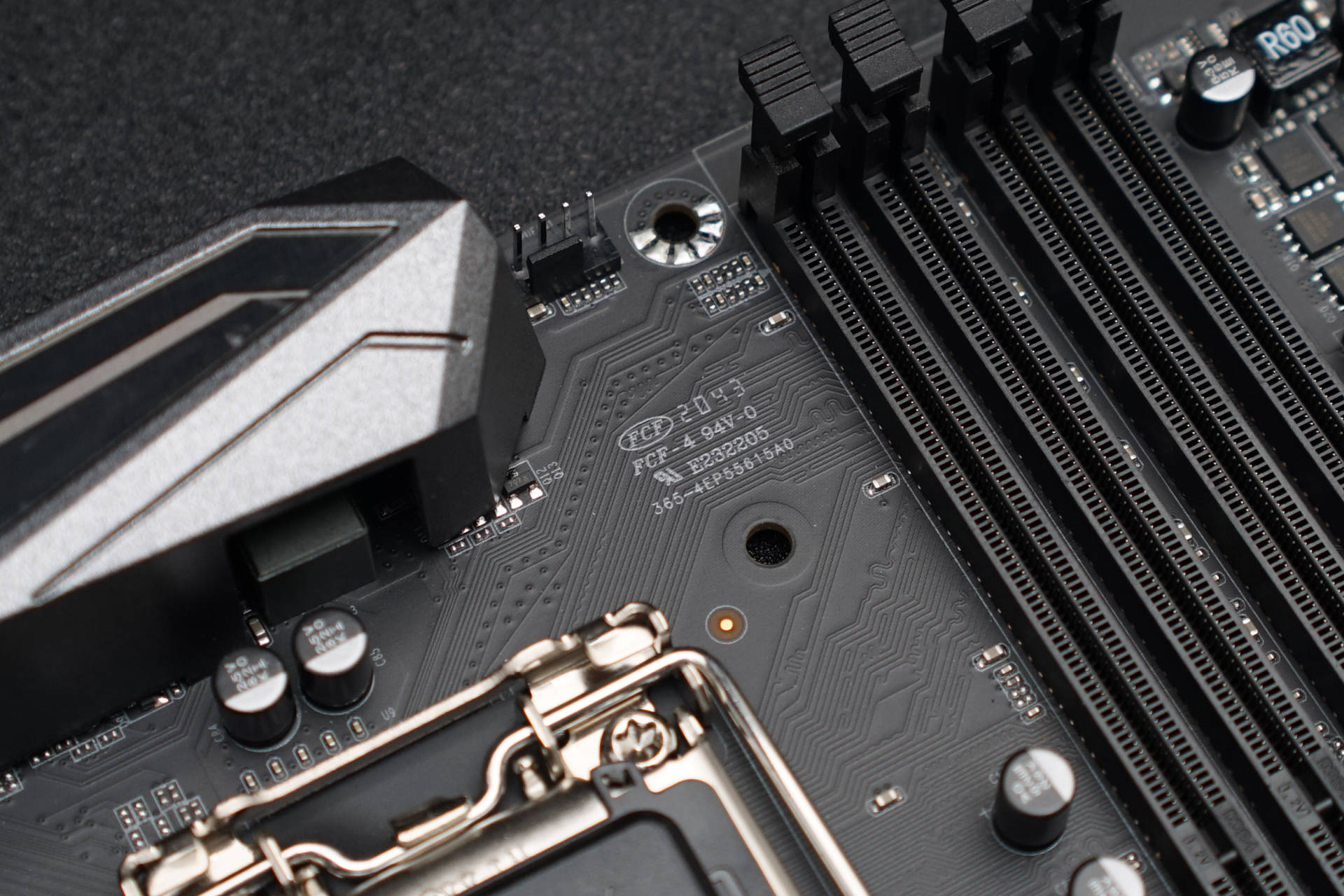 2021年装机性价比首选铭瑄b460mf电竞之心游戏主板搭配i510600