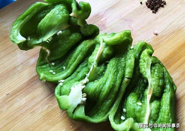 炒肉丝凉油还是热油 c12ad326e1db4b6994622a18426dcaca.jpeg