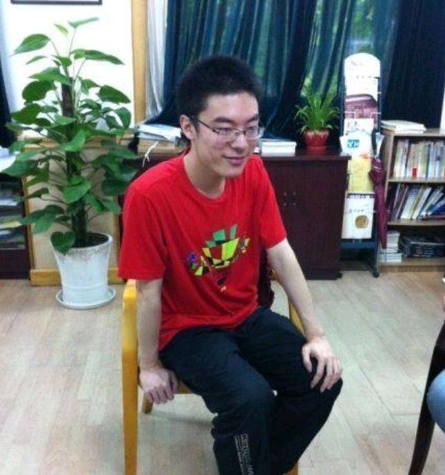 原创重庆男孩李翔高考638分没报志愿直接选择复读最后考了多少分