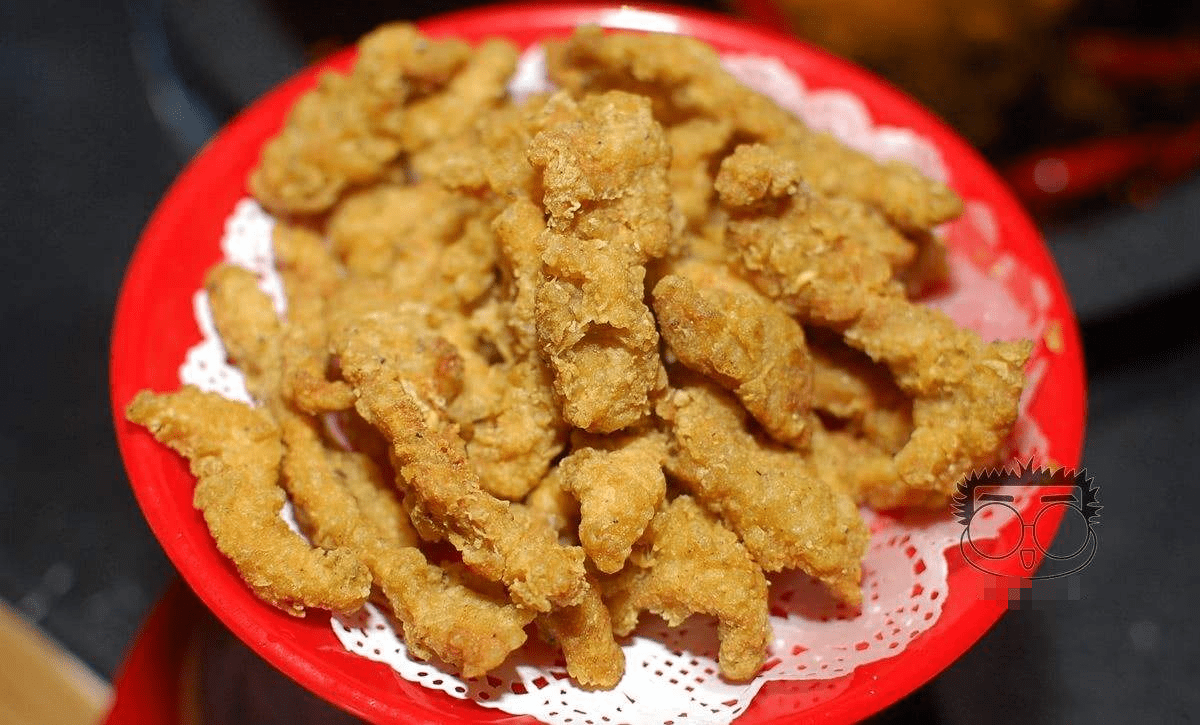 43年大厨:炸酥肉时,多加这"3种料,炸好的酥肉酥香入味