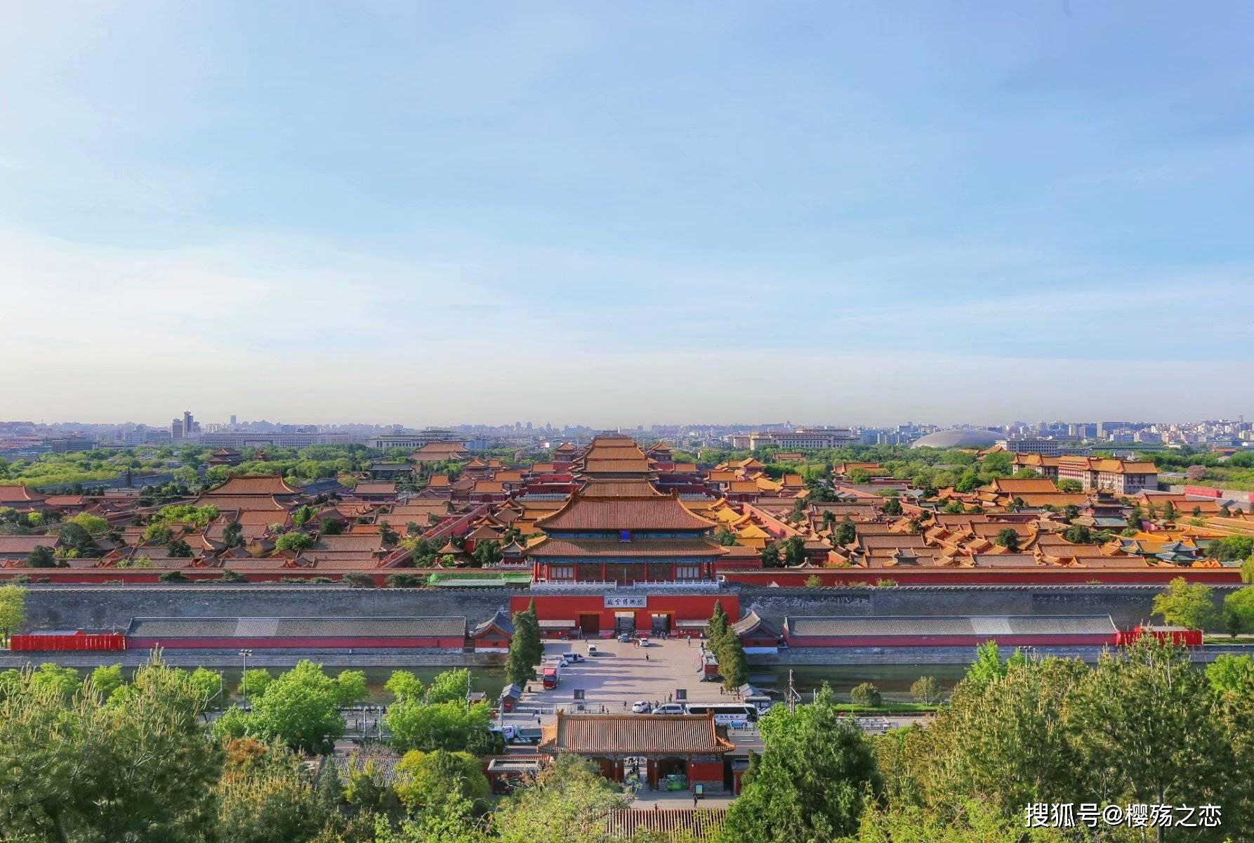 中国旅游城市排行榜，贵阳首次挺进前十，北京高居榜首