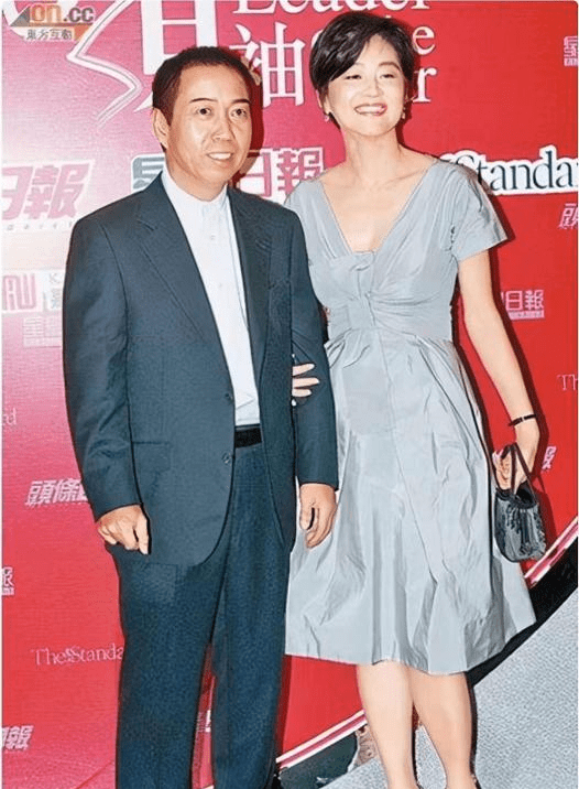 林青霞升级做姥姥!发文粉碎婚变传闻,富豪老公哄老婆手段真高级