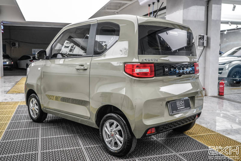 国民神车五菱mini改色贴膜案例分享作为一款"国民小车",五菱宏光mini