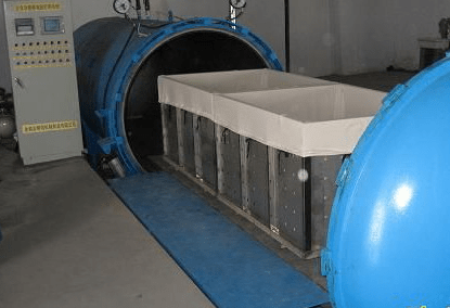 市场上直接蒸汽蒸纱机多用碳钢做蒸纱机缸身,由于碳钢会生锈,产生的锈