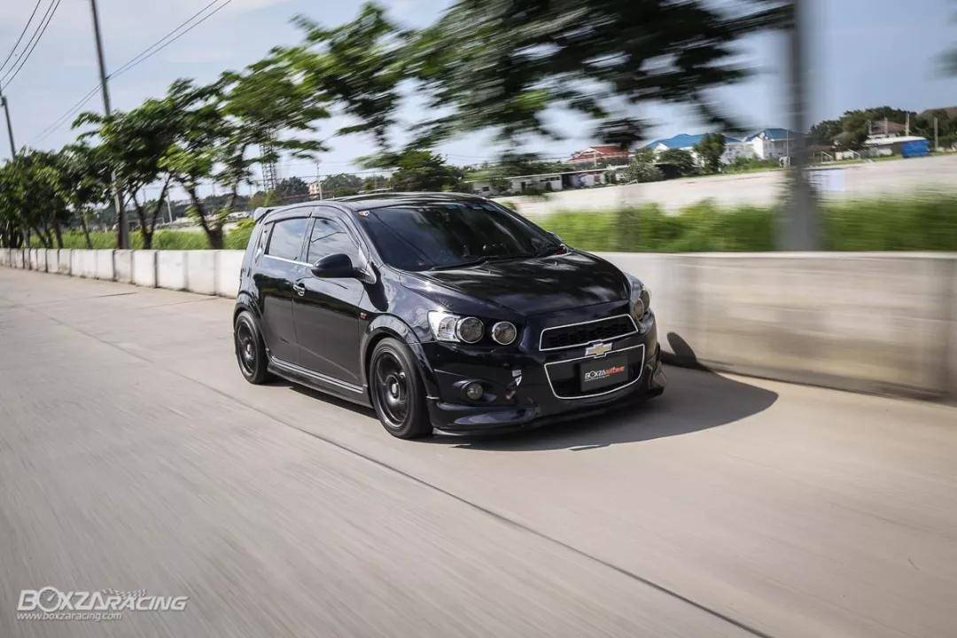 红头变形金刚,雪佛兰爱唯欧改装本田k20a