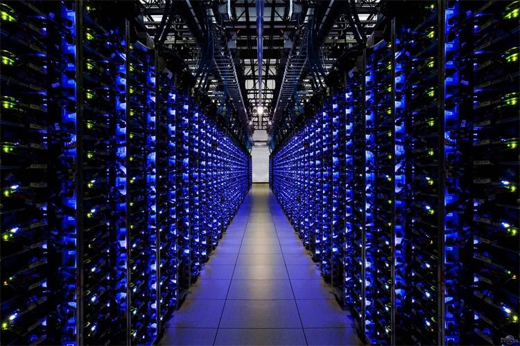 dc机房智慧运维是应用在数据中心内的系统,为供配电系统,网络设备