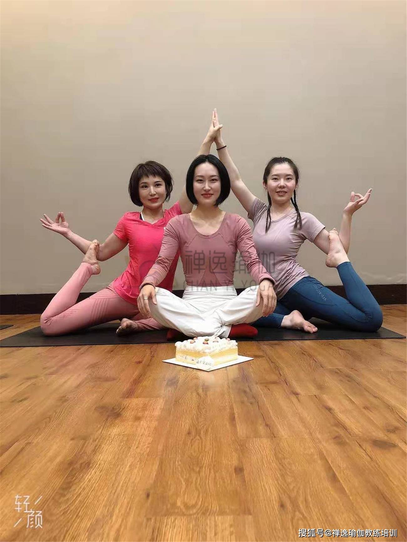 禅逸瑜伽教培班了解瑜伽是有着5000多年的信仰传承-搜狐大视野-搜狐新闻
