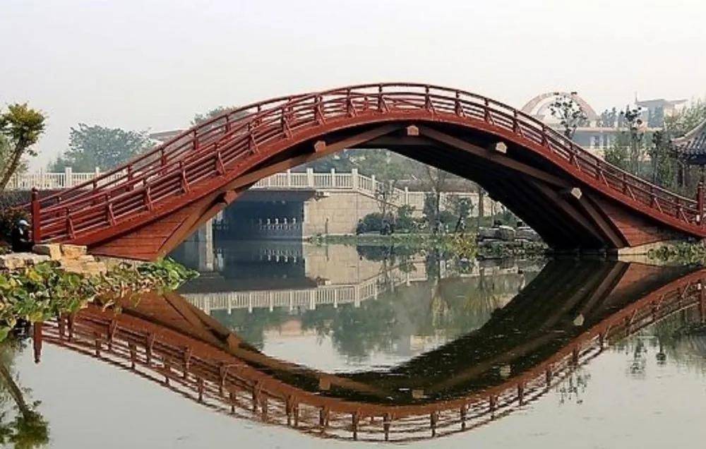 中国建筑奇迹无钉无铆无桥墩的中国木拱桥