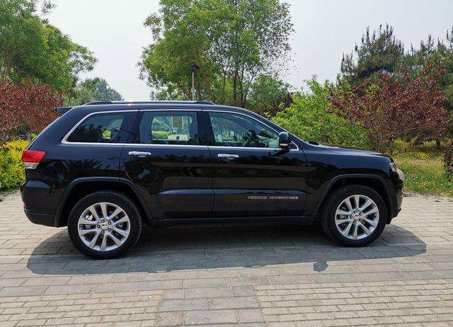 车档次排名_豪车排名前十名(2)