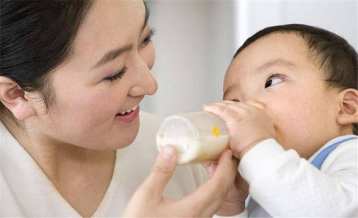 几个月宝宝会出现猛涨期 bc95f32004d54a0694d0896df79ca8e2.jpeg