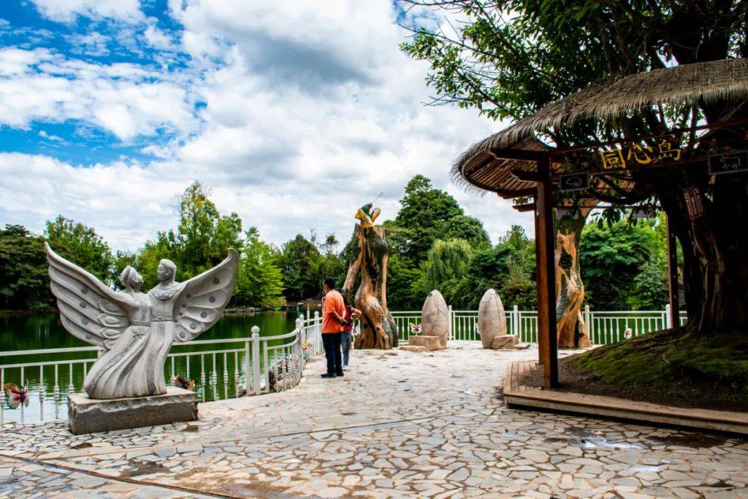 原创大理蝴蝶泉边的神话传说揭秘它如何成为大理的爱情胜地